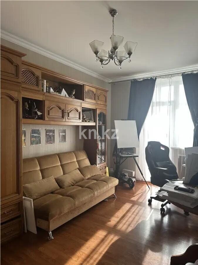 Продажа 4-комнатной квартиры, 197 м² - Продажа квартир в кирпичном доме в Казахстане - страница 10 фото 2 из 5