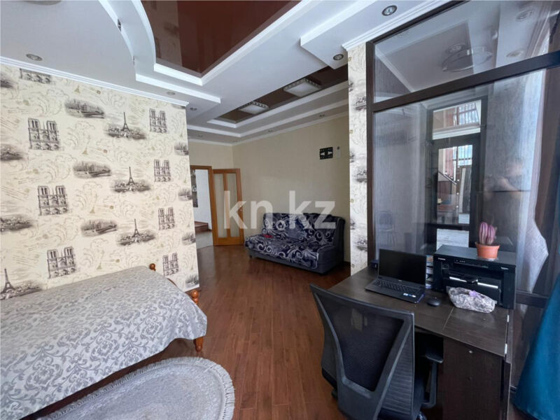 Продажа 4-комнатной квартиры, 178 м² - Продажа четырехкомнатных квартир в панельном доме в Караганде - страница 7 фото 9 из 20