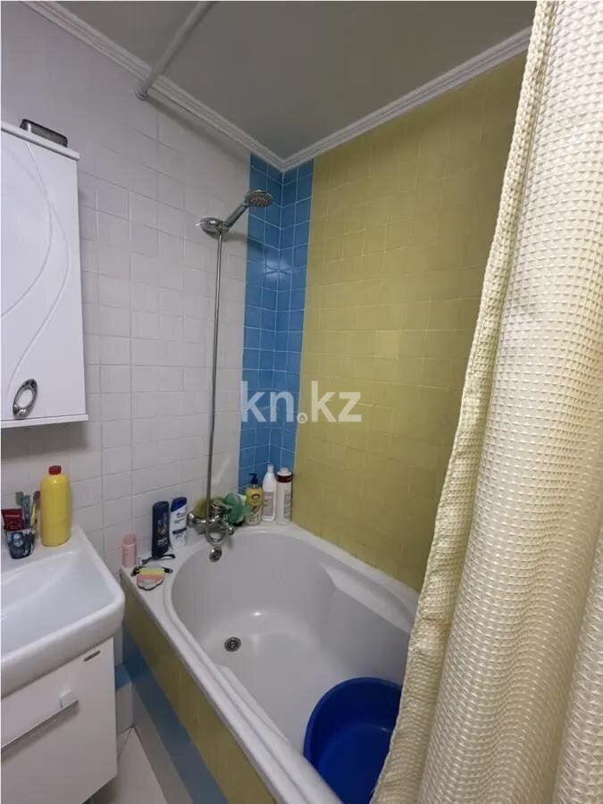 Продажа 3-комнатной квартиры, 61 м² - Продажа трехкомнатных квартир в кирпичном доме в Караганде фото 5 из 7