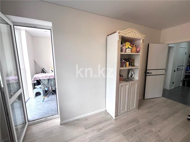 Продажа 1-комнатной квартиры, 37 м² - Продажа однокомнатных квартир на Юго-Востоке Караганды - страница 7 фото 2 из 14