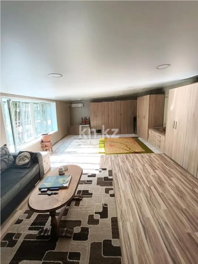Продажа 4-комнатной квартиры, 90 м² - Продажа четырехкомнатных квартир от собственников в Алматы фото 1 из 6