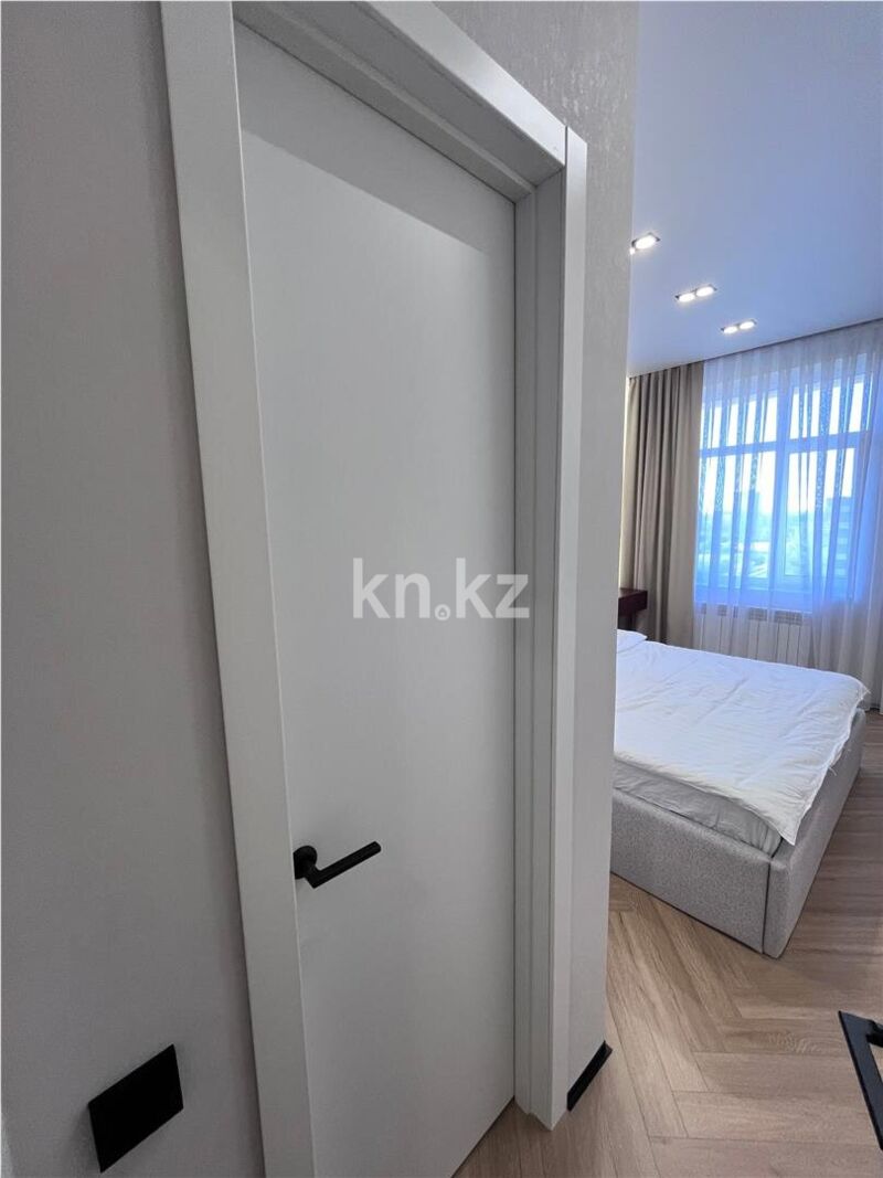 Продажа 3-комнатной квартиры, 89 м² - Продажа трехкомнатных квартир на Юго-Востоке Караганды - страница 2 фото 15 из 28