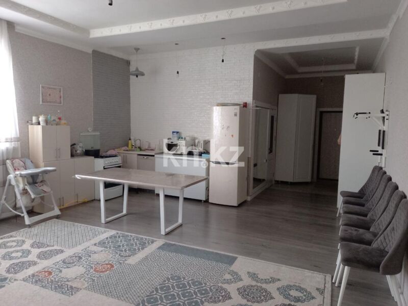 Продажа 4-комнатной квартиры, 118 м² - Продажа четырехкомнатных квартир на Юго-Востоке Караганды фото 14 из 21