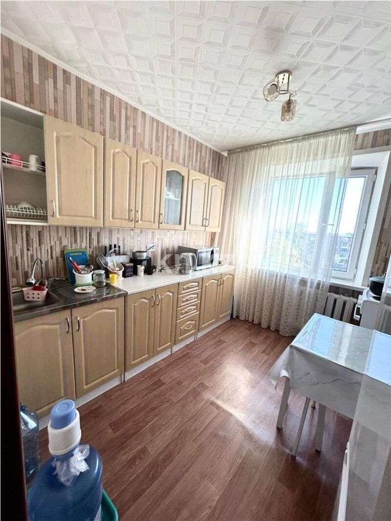 Продажа 3-комнатной квартиры, 63 м² - Продажа трехкомнатных квартир в Майкудуке Караганды - страница 3 фото 5 из 9