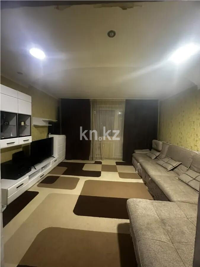 Продажа 4-комнатной квартиры, 78 м² - Продажа четырехкомнатных квартир в панельном доме в Караганде - страница 3 фото 1 из 6