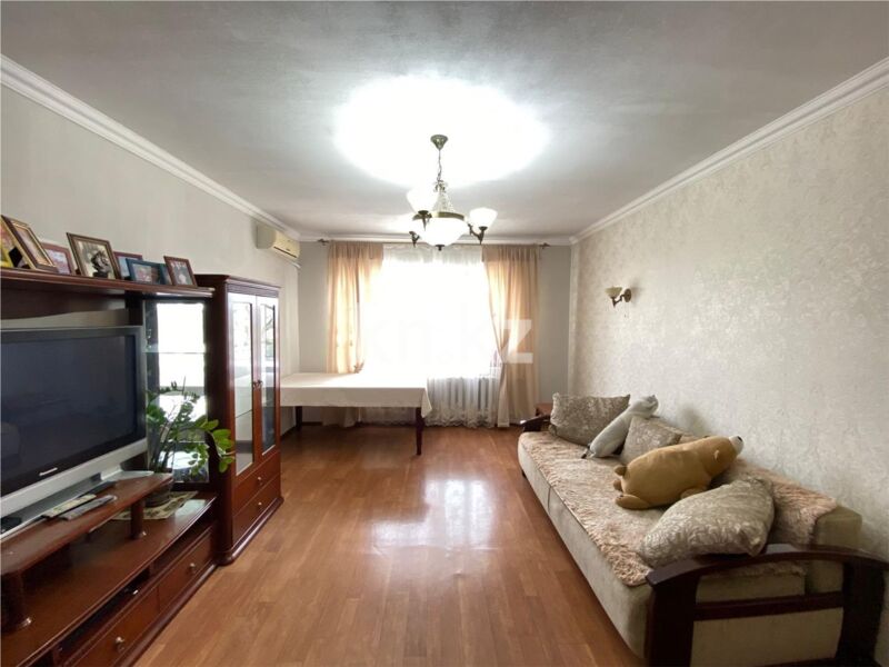 Продажа 3-комнатной квартиры, 90 м² - Продажа трехкомнатных квартир в кирпичном доме в Караганде - страница 20 фото 1 из 26