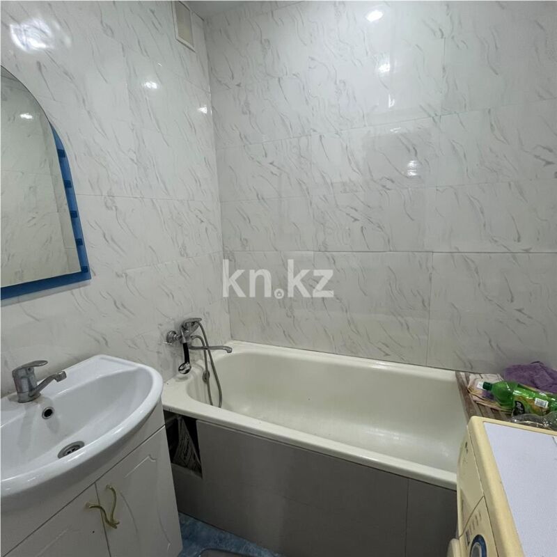 Продажа 1-комнатной квартиры, 41 м² - Продажа однокомнатных квартир в панельном доме в Караганде - страница 4 фото 4 из 9