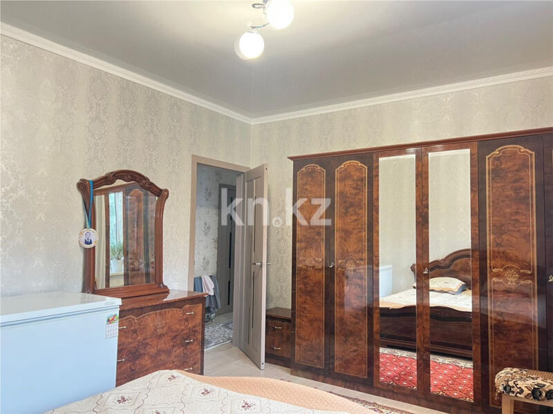 Продажа 4-комнатной квартиры, 86 м² - Продажа четырехкомнатных квартир в кирпичном доме в Караганде - страница 5 фото 9 из 36