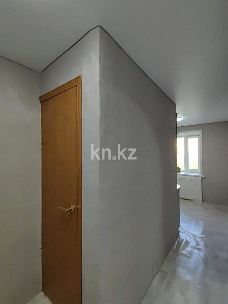 Продажа 3-комнатной квартиры, 42 м² - Продажа трехкомнатных квартир в Майкудуке Караганды - страница 8 фото 18 из 31