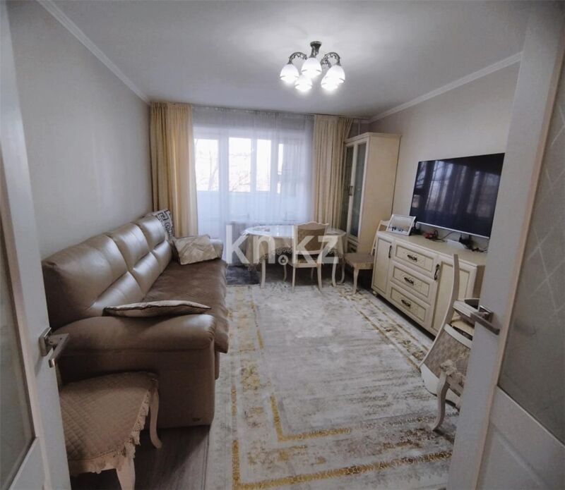 Продажа 3-комнатной квартиры, 60 м² - Продажа трехкомнатных квартир на Юго-Востоке Караганды - страница 22 фото 1 из 19