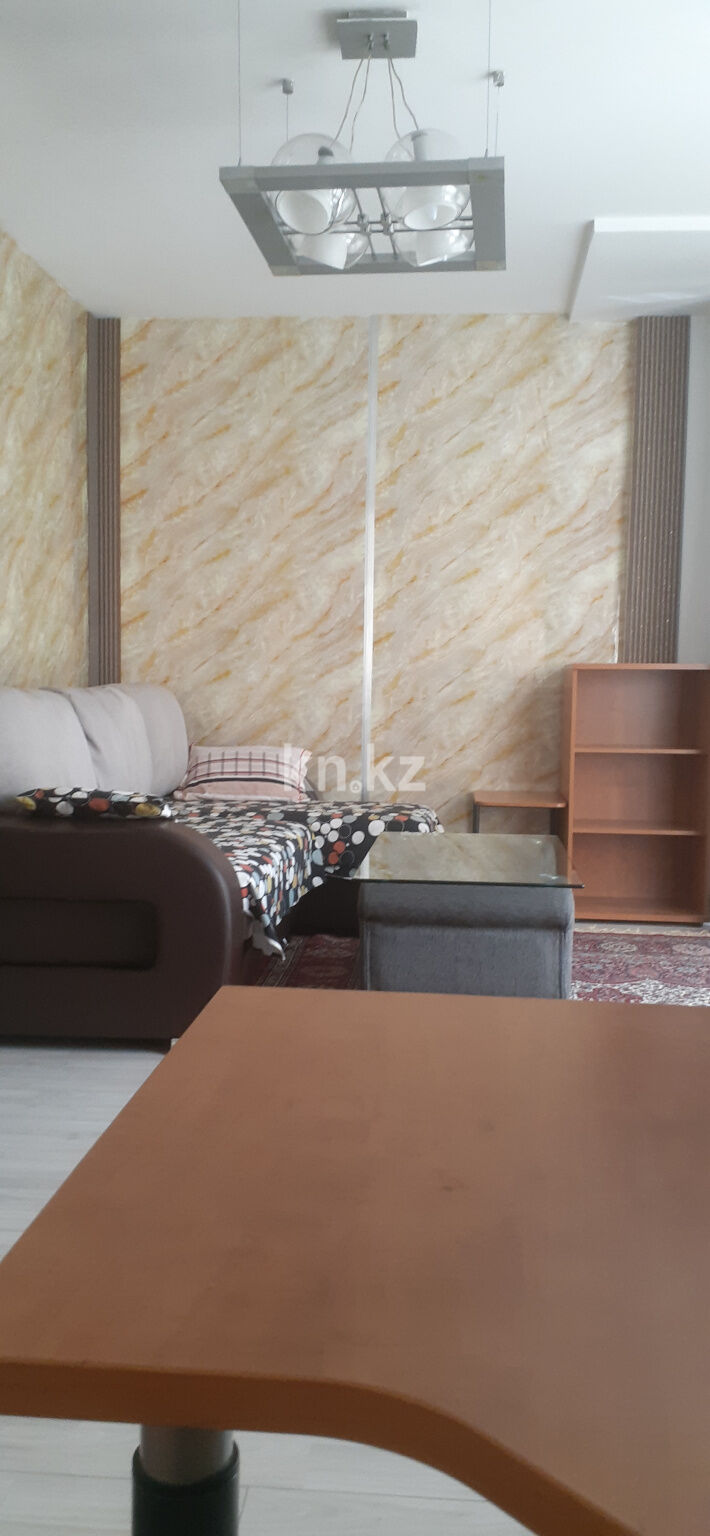 Аренда 2-комнатной квартиры, 70 м² - Аренда двухкомнатных квартир помесячно в Казахстане - страница 2 фото 1 из 19
