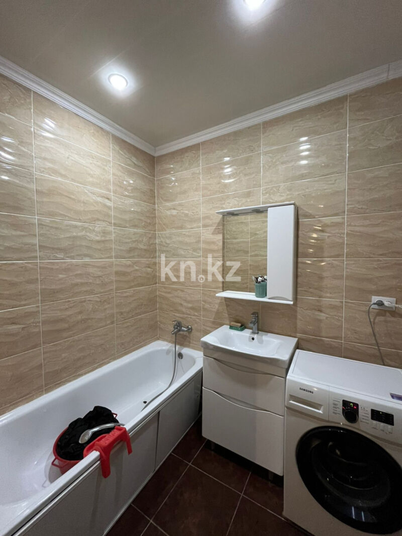 Продажа 2-комнатной квартиры, 65 м² - Продажа квартир в блочном доме в Караганде - страница 2 фото 4 из 14