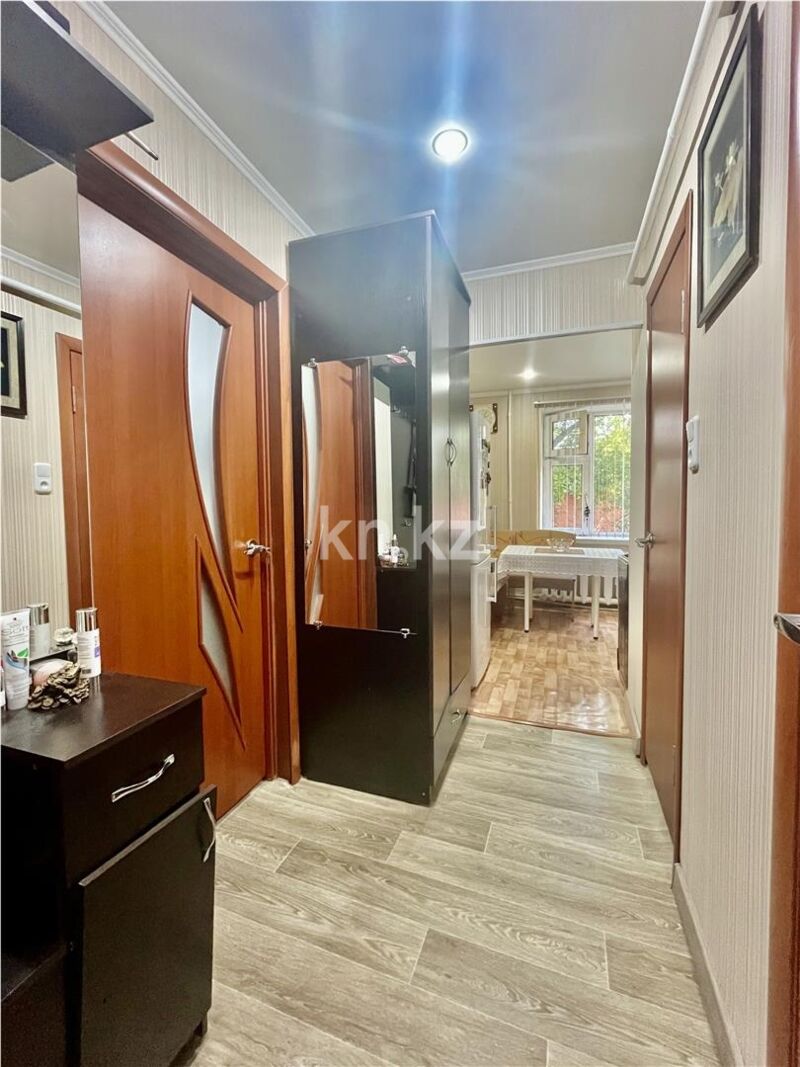 Продажа 1-комнатной квартиры, 33 м² - Продажа однокомнатных квартир в Темиртау - страница 4 фото 3 из 9
