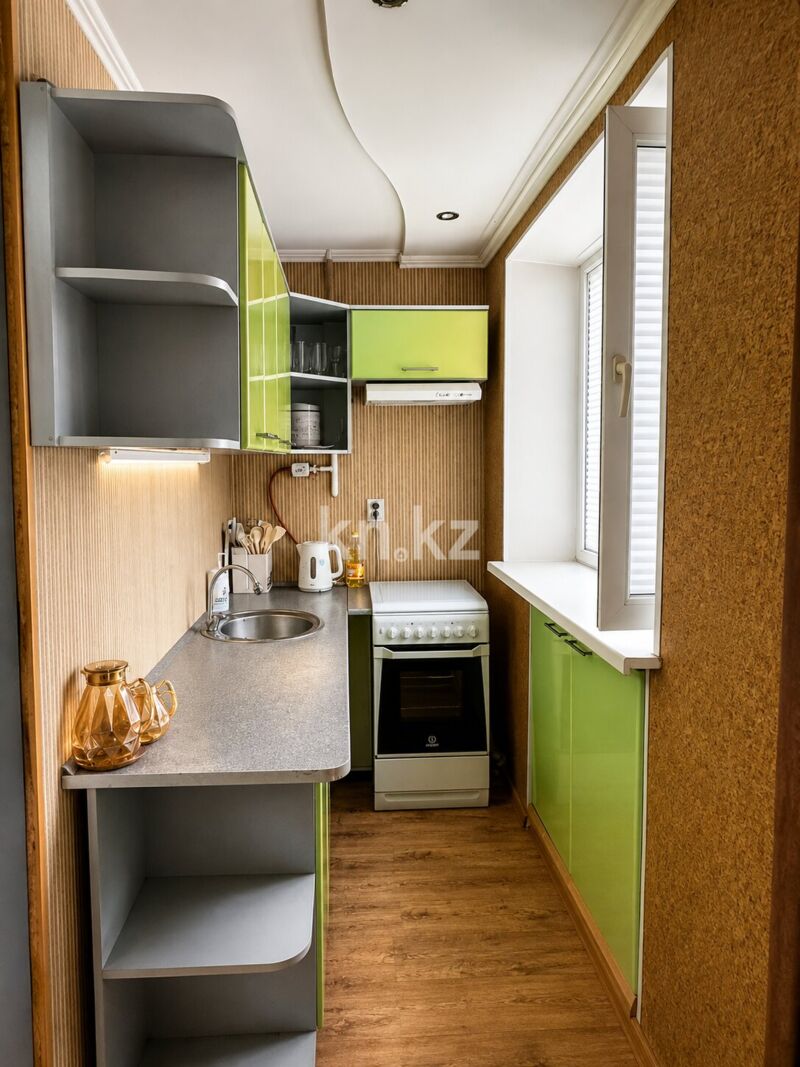 Продажа 3-комнатной квартиры, 68 м² - Продажа трехкомнатных квартир в кирпичном доме в Караганде - страница 9 фото 2 из 13