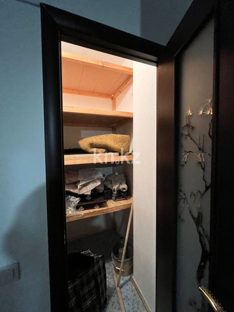 Продажа 2-комнатной квартиры, 65 м² - Продажа квартир в блочном доме в Караганде - страница 2 фото 12 из 14
