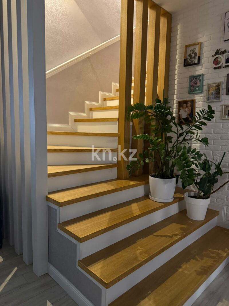 Продажа 4-комнатной квартиры, 138.4 м² - Продажа четырехкомнатных квартир в кирпичном доме в Караганде фото 6 из 31