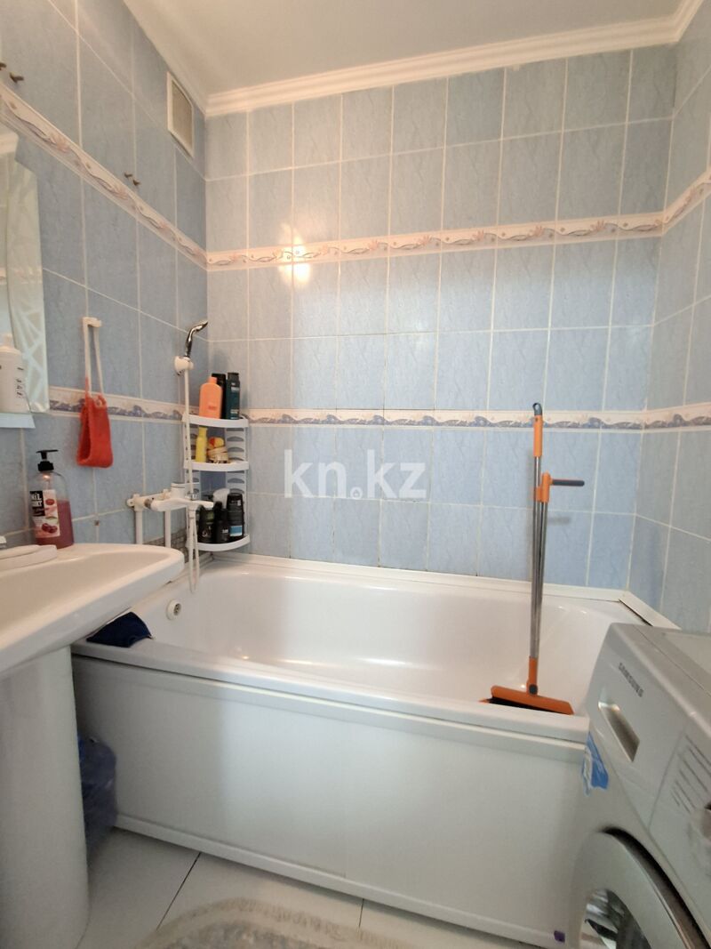 Продажа 3-комнатной квартиры, 64 м² - Продажа трехкомнатных квартир в Майкудуке Караганды - страница 8 фото 25 из 29