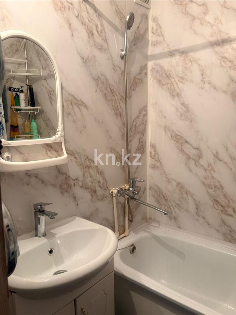 Продажа 2-комнатной квартиры, 53 м² - Продажа двухкомнатных квартир в панельном доме в Караганде - страница 3 фото 19 из 26