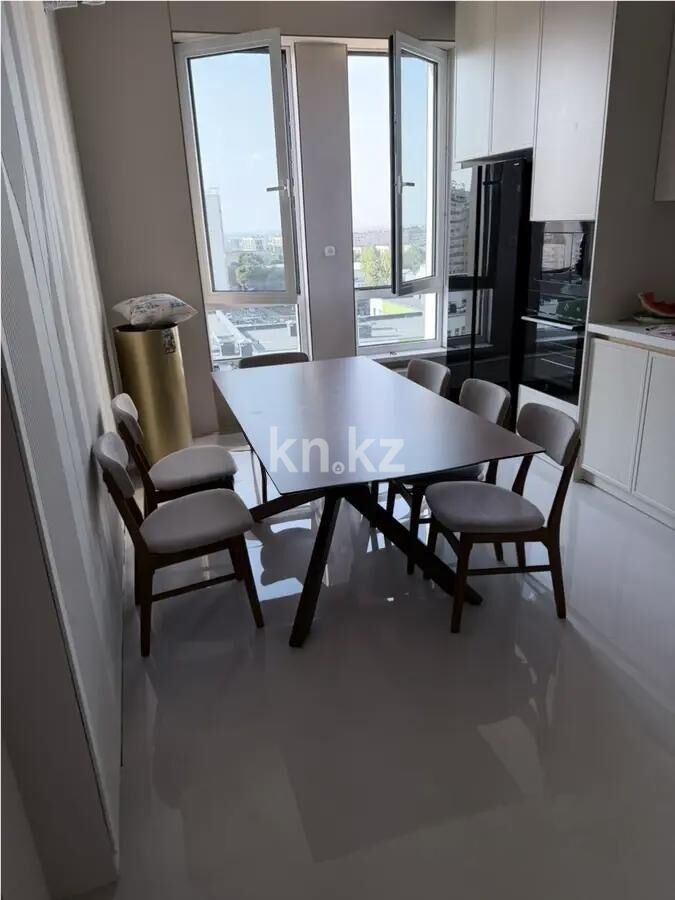 Продажа 4-комнатной квартиры, 143.2 м² - Продажа четырехкомнатных квартир в Алматы - страница 18 фото 1 из 4
