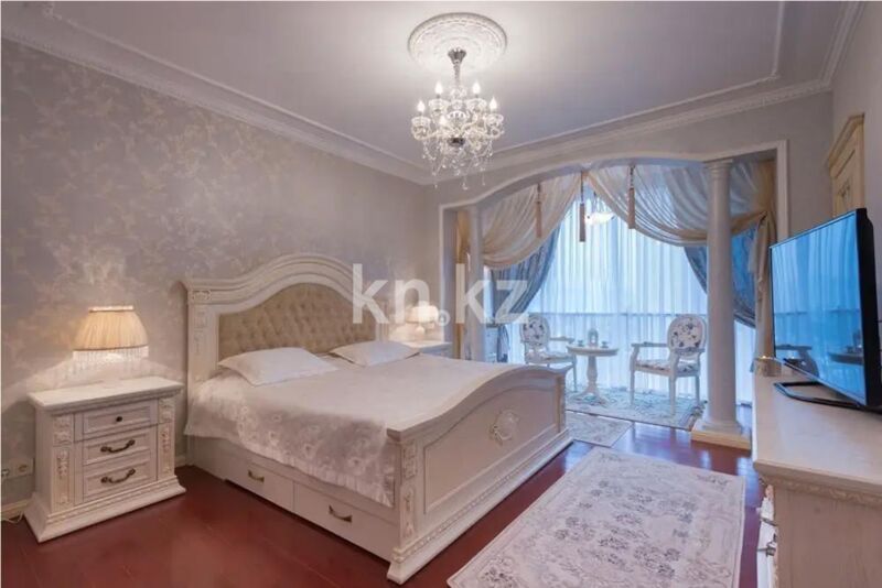 Продажа 4-комнатной квартиры, 135 м² - Продажа четырехкомнатных квартир в Алмалинском р-не Алматы фото 2 из 8