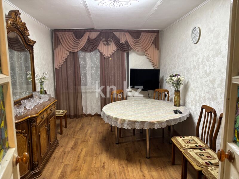 Продажа 3-комнатной квартиры, 59.1 м² - Продажа трехкомнатных квартир от собственников в Караганде - страница 3 фото 1 из 4