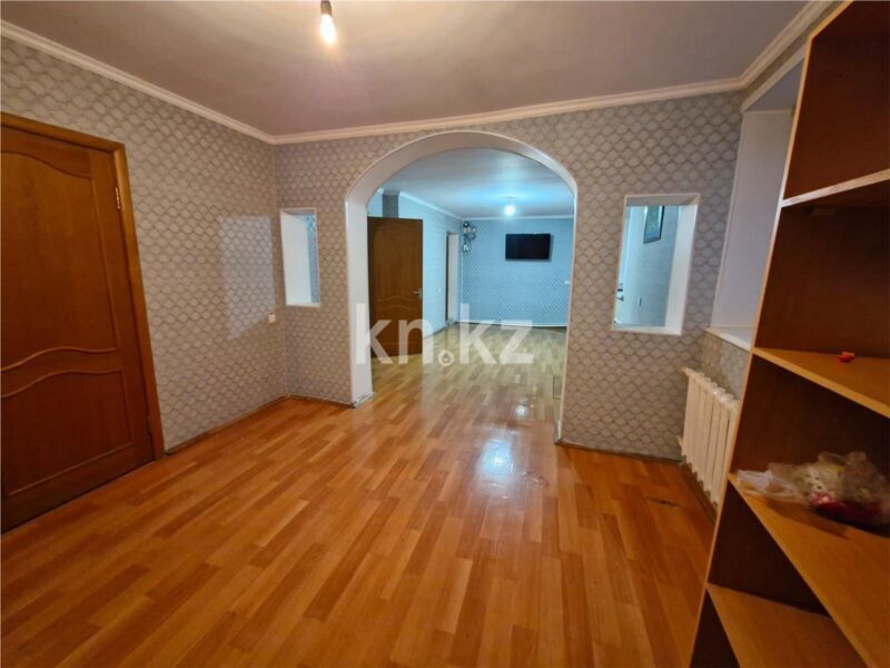Продажа 10-комнатного дома, 231 м² - Продажа домов, коттеджей в Караганде - страница 4 фото 27 из 33