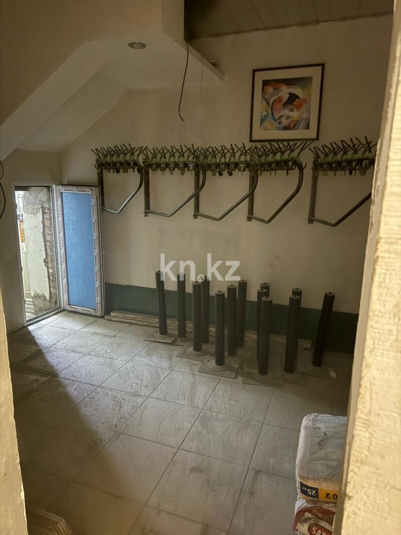 Продажа помещения, 383.3 м² - Продажа офисных и торговых помещений в Караганде фото 18 из 22