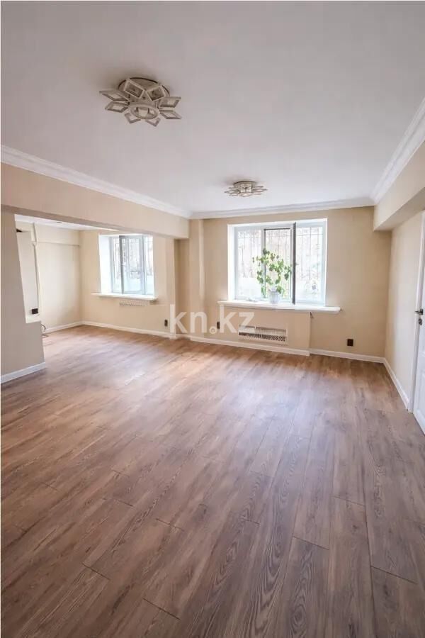 Продажа 3-комнатной квартиры, 70 м² - Продажа трехкомнатных квартир в кирпичном доме в Алматы фото 1 из 6