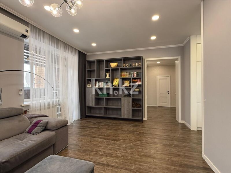 Продажа 4-комнатной квартиры, 105 м² - Продажа четырехкомнатных квартир в кирпичном доме в Караганде - страница 4 фото 2 из 17