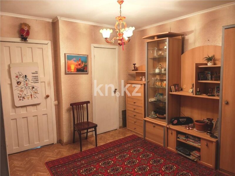 Продажа 3-комнатной квартиры, 58 м² - Продажа трехкомнатных квартир в панельном доме в Караганде - страница 2 фото 11 из 19