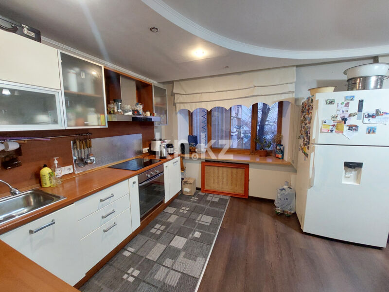 Продажа 4-комнатной квартиры, 110 м² - Продажа четырехкомнатных квартир в кирпичном доме в Караганде - страница 9 фото 10 из 14