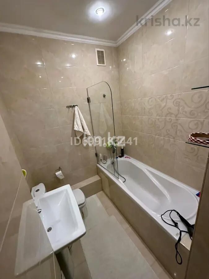 Продажа 4-комнатной квартиры, 121.1 м² - Продажа четырехкомнатных квартир в кирпичном доме в Казахстане - страница 8 фото 12 из 39