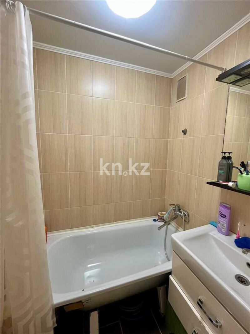 Продажа 4-комнатной квартиры, 75 м² - Продажа четырехкомнатных квартир в Караганде - страница 5 фото 12 из 17