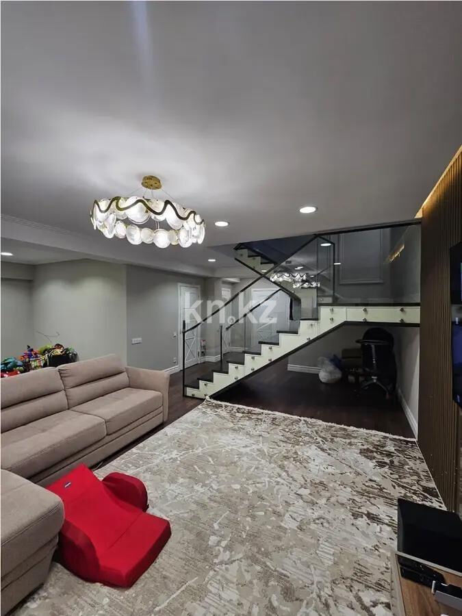 Продажа 6-комнатной квартиры, 268 м² - Продажа пятикомнатных и более квартир в Бостандыкском р-не Алматы - страница 2 фото 4 из 21