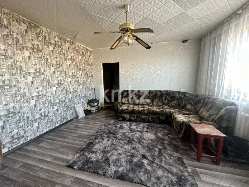 Продажа 4-комнатной квартиры, 76 м² - Продажа четырехкомнатных квартир в панельном доме в Караганде - страница 6 фото 1 из 14