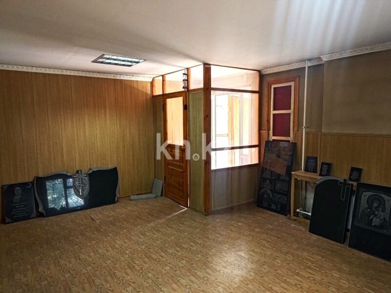 Продажа помещения, 64 м² - Продажа офисных и торговых помещений в Караганде фото 2 из 12