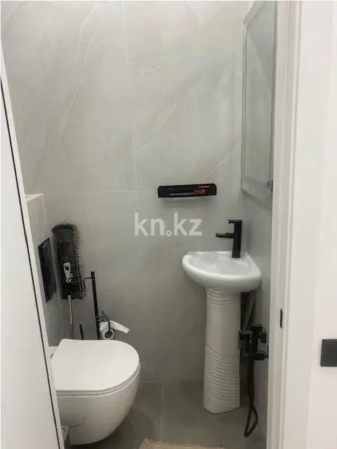 Продажа 3-комнатной квартиры, 69 м² - Продажа трехкомнатных квартир в Жетысуском р-не Алматы - страница 9 фото 3 из 4