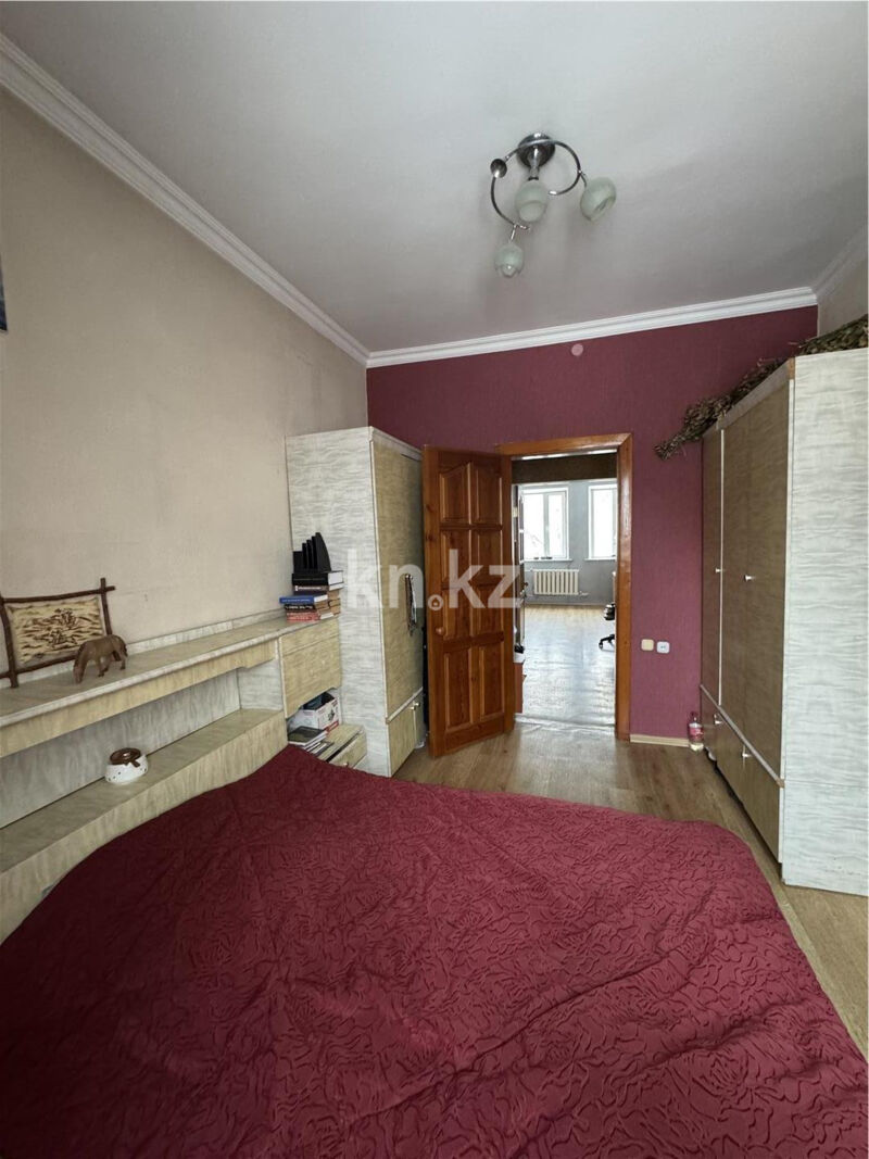 Продажа 3-комнатной квартиры, 69 м² - Продажа квартир в Михайловке Караганды - страница 6 фото 4 из 14