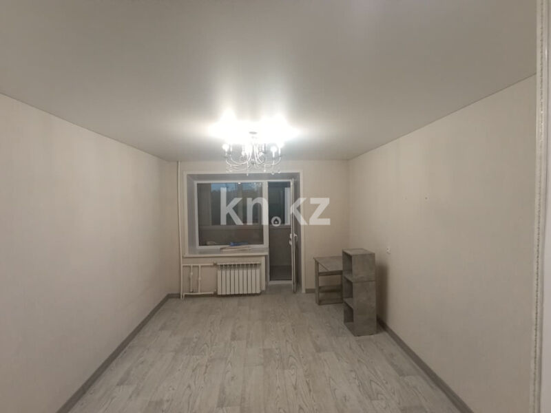Продажа 3-комнатной квартиры, 46 м² - Продажа квартир в блочном доме в Караганде - страница 2 фото 1 из 9