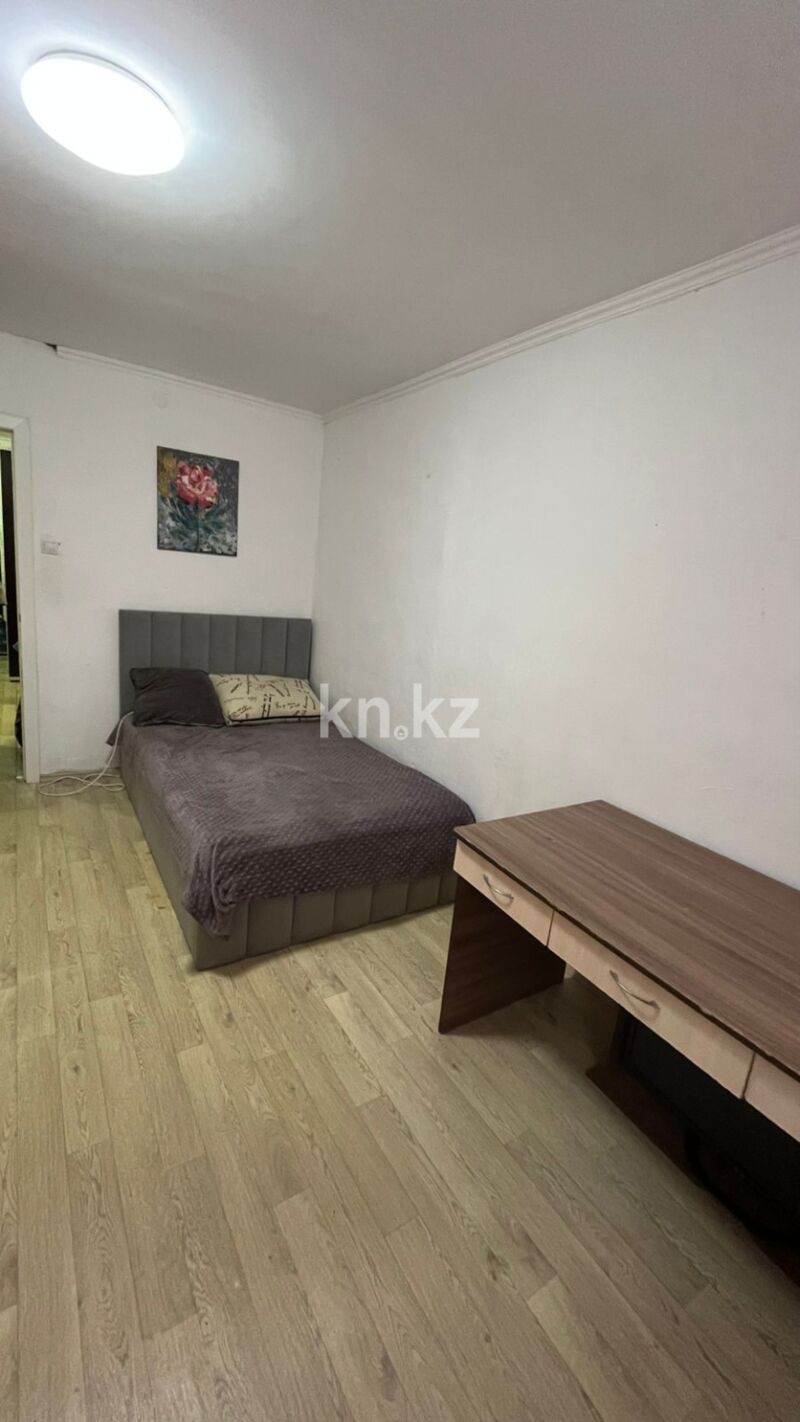Продажа 3-комнатной квартиры, 52 м² - Продажа трехкомнатных квартир в кирпичном доме в Караганде фото 3 из 8