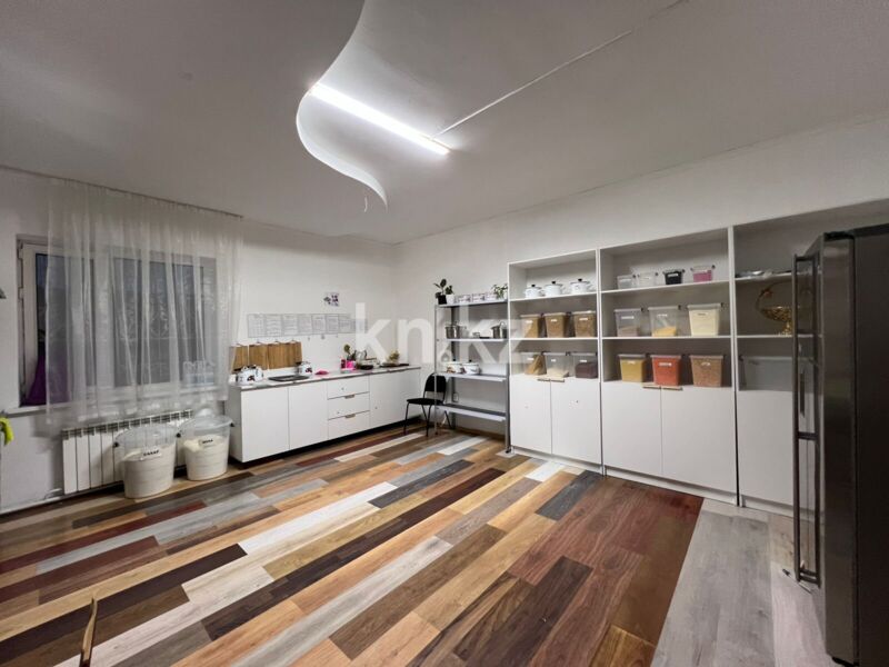 Продажа здания, 1350 м² - Продажа зданий в Казахстане фото 10 из 10