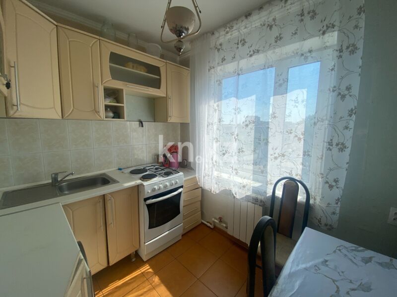 Продажа 2-комнатной квартиры, 42.5 м² - Продажа двухкомнатных квартир в панельном доме в Караганде - страница 15 фото 8 из 19