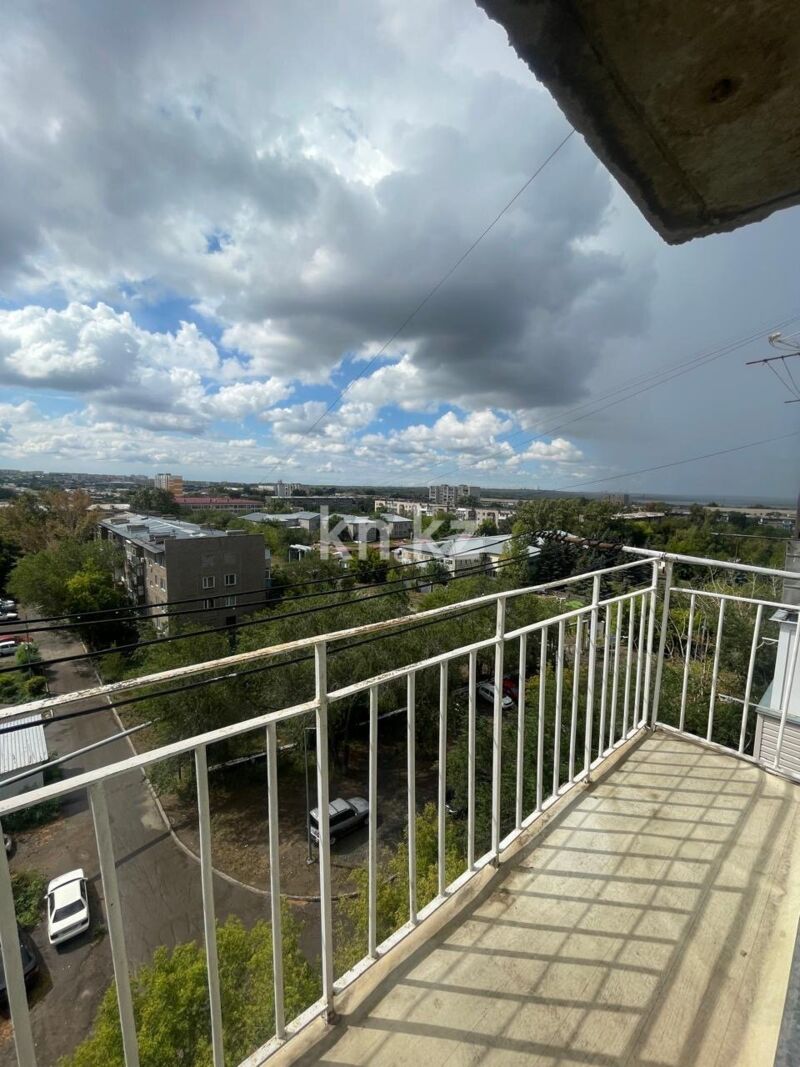 Продажа 3-комнатной квартиры, 64.5 м² - Продажа трехкомнатных квартир в Майкудуке Караганды - страница 2 фото 4 из 19