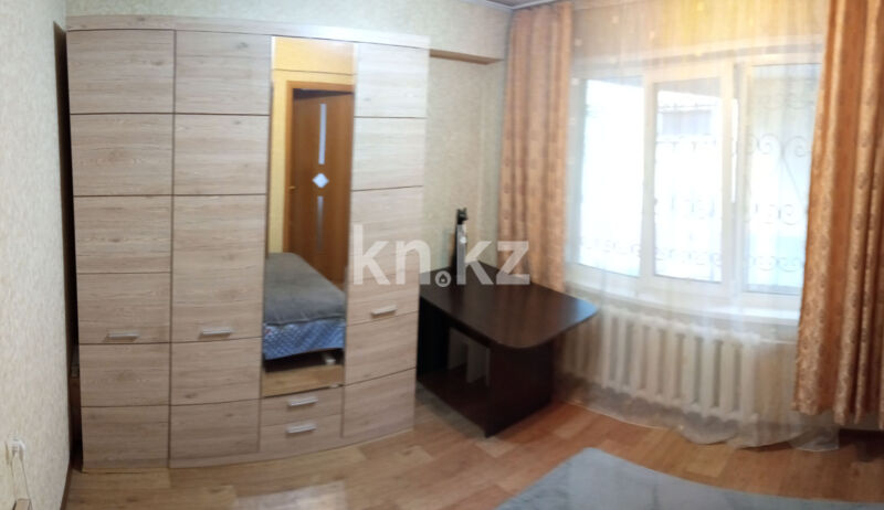 Продажа 3-комнатной квартиры, 50 м² - Продажа жилой и коммерческой недвижимости в Усть-Каменогорске фото 4 из 11