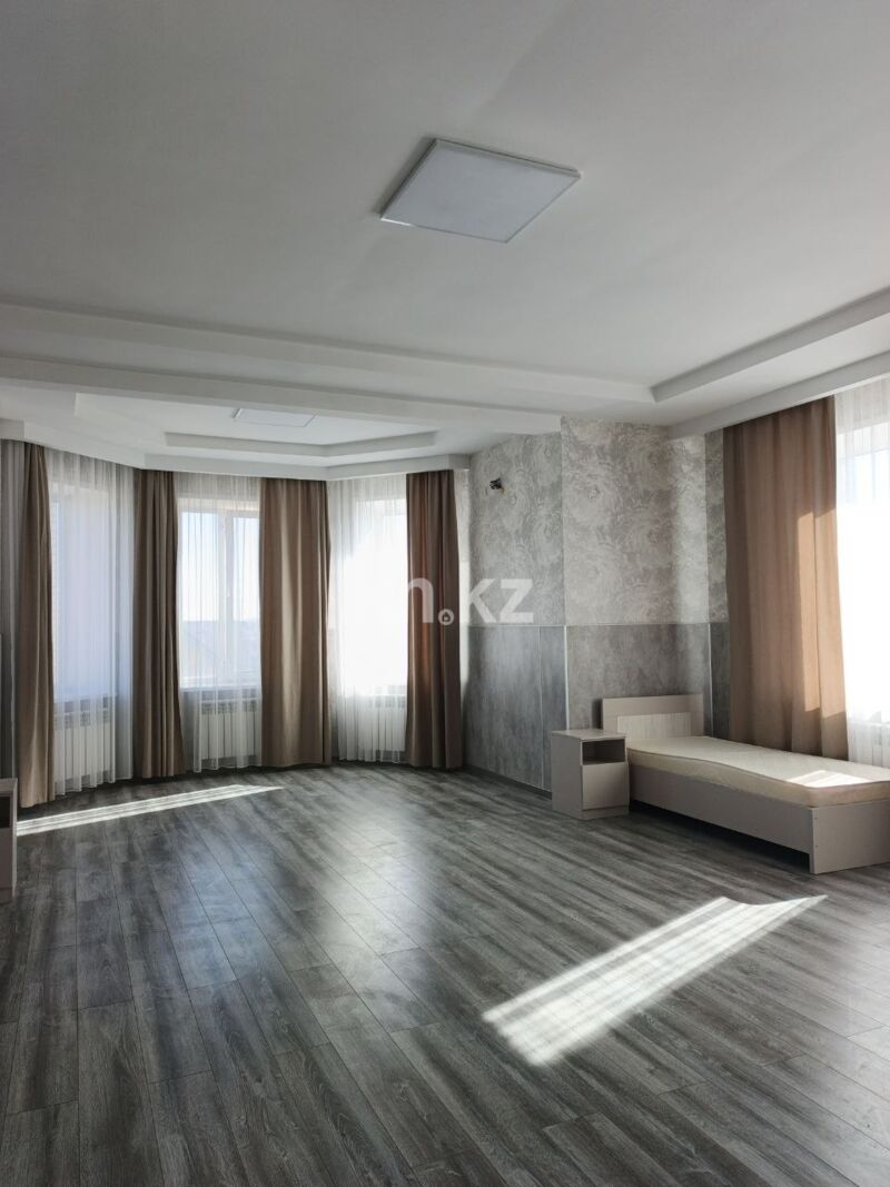 Продажа 7-комнатного дома, 470.3 м² - Продажа домов, коттеджей в Караганде - страница 6 фото 18 из 19