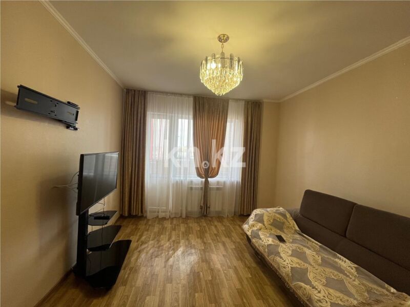 Продажа 2-комнатной квартиры, 65 м² - Продажа квартир в блочном доме в Караганде фото 1 из 18