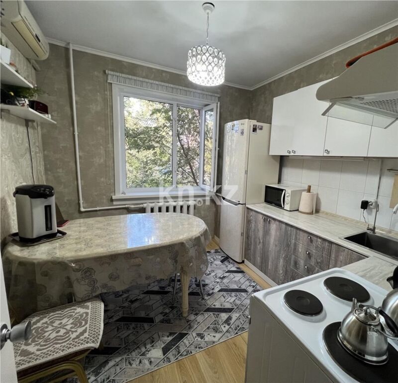Продажа 3-комнатной квартиры, 63 м² - Продажа трехкомнатных квартир на Юго-Востоке Караганды - страница 14 фото 6 из 13