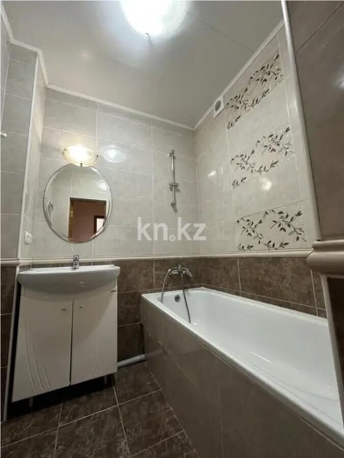 Продажа 2-комнатной квартиры, 80 м² - Продажа двухкомнатных квартир от собственников в Казахстане - страница 2 фото 3 из 5