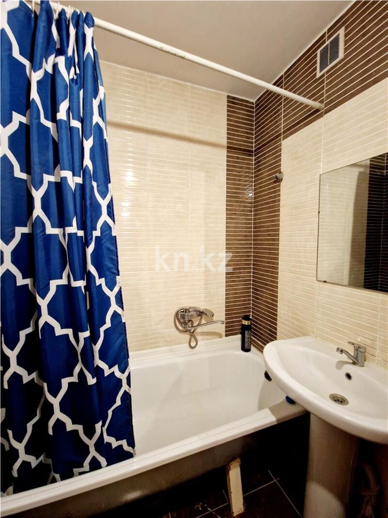 Продажа 3-комнатной квартиры, 70 м² - Продажа квартир в монолитно-каркасном доме в Караганде - страница 8 фото 11 из 16