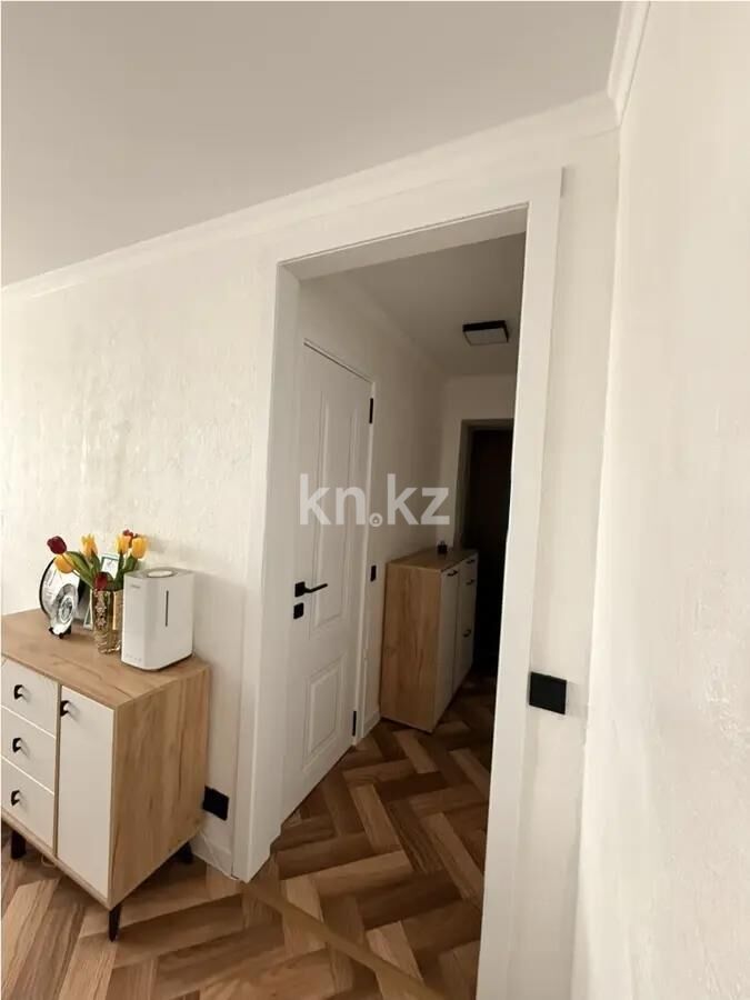 Продажа 3-комнатной квартиры, 47 м² - Продажа трехкомнатных квартир в кирпичном доме в Казахстане - страница 12 фото 2 из 2